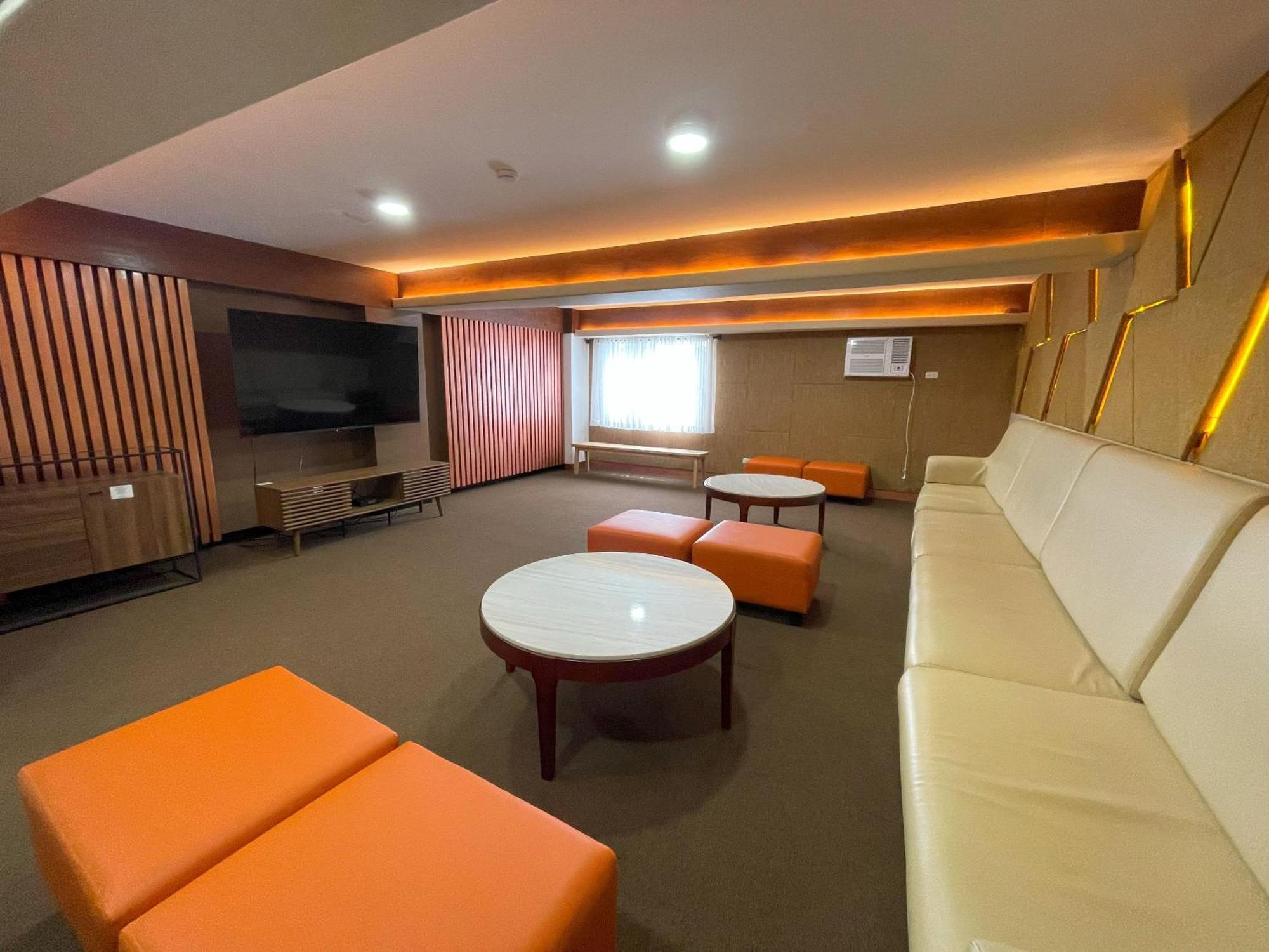 Mist Mountain Resort Powered By Cocotel セブ市 エクステリア 写真