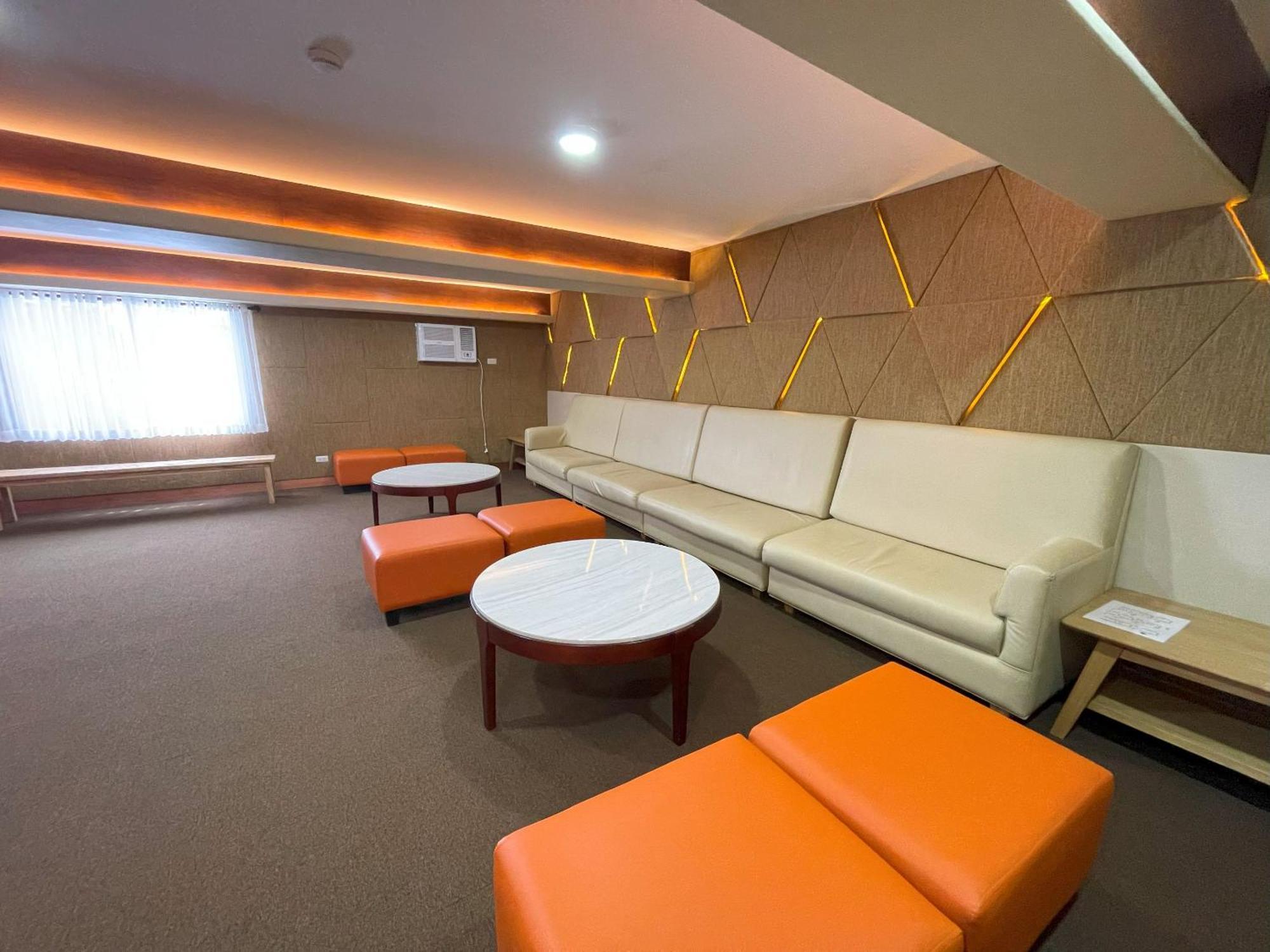 Mist Mountain Resort Powered By Cocotel セブ市 エクステリア 写真