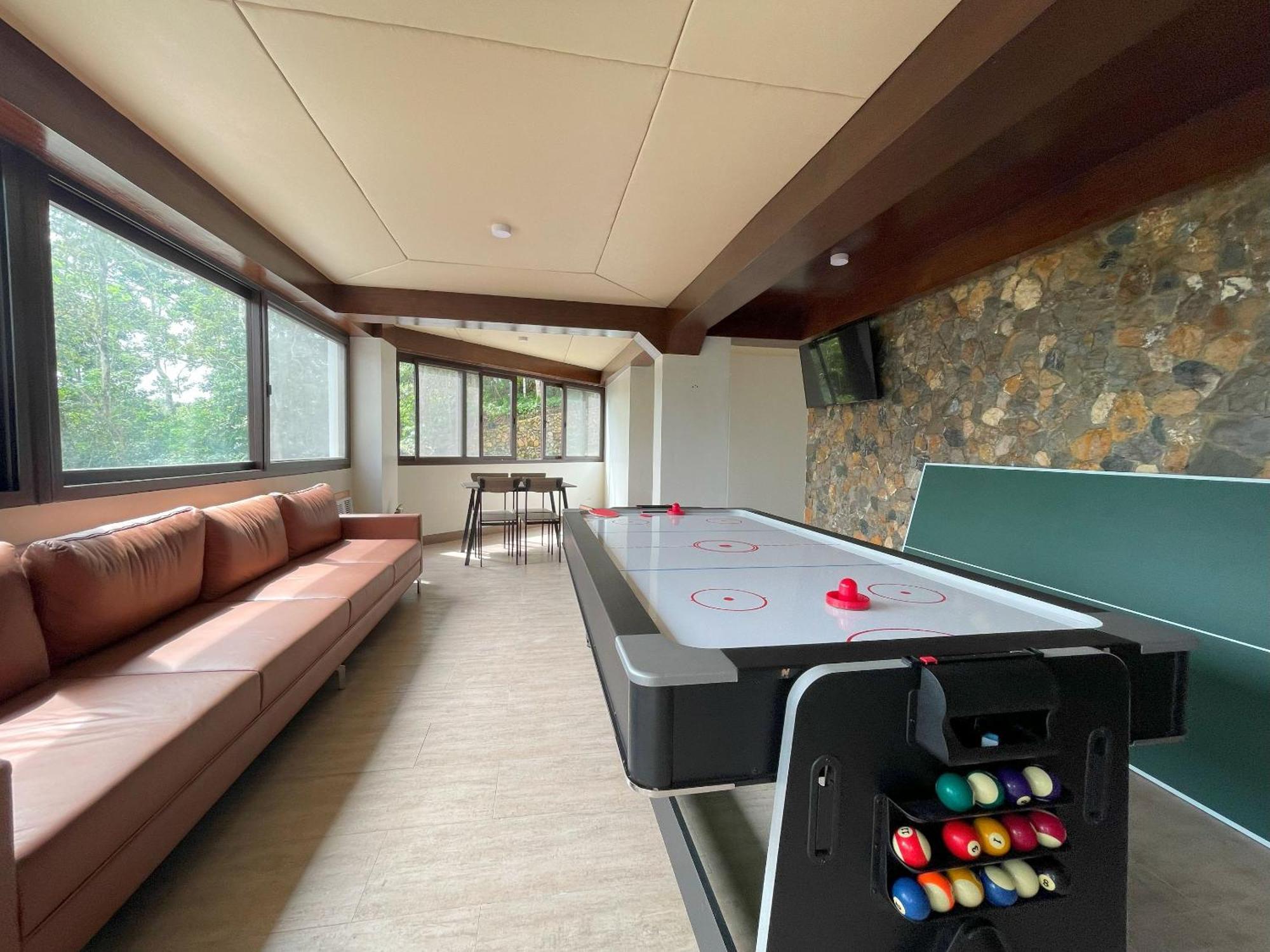 Mist Mountain Resort Powered By Cocotel セブ市 エクステリア 写真