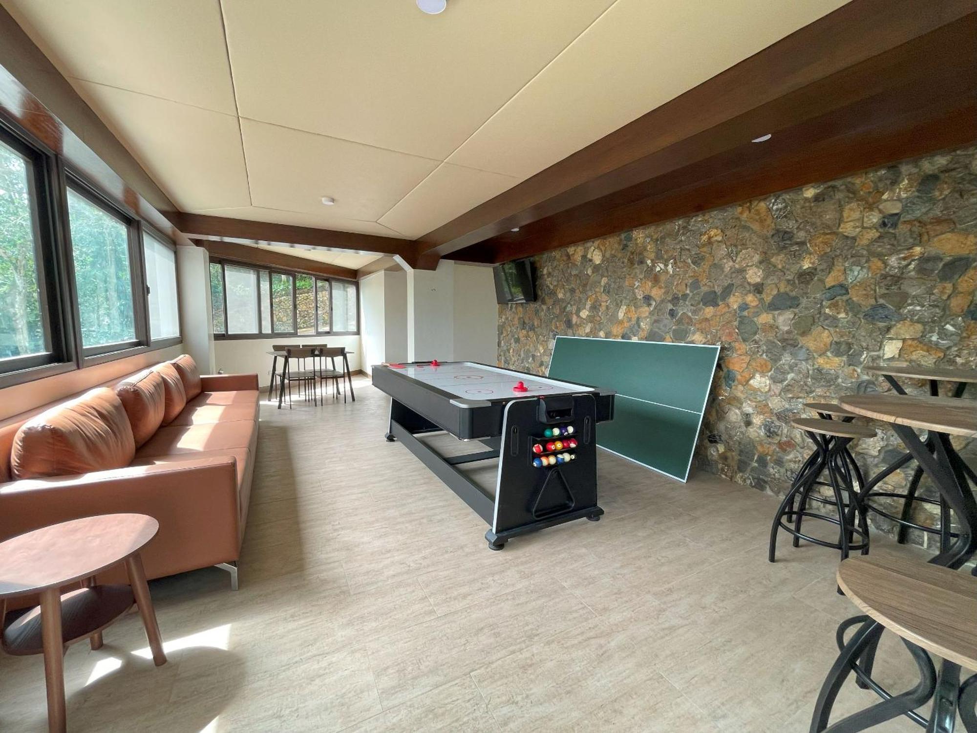 Mist Mountain Resort Powered By Cocotel セブ市 エクステリア 写真