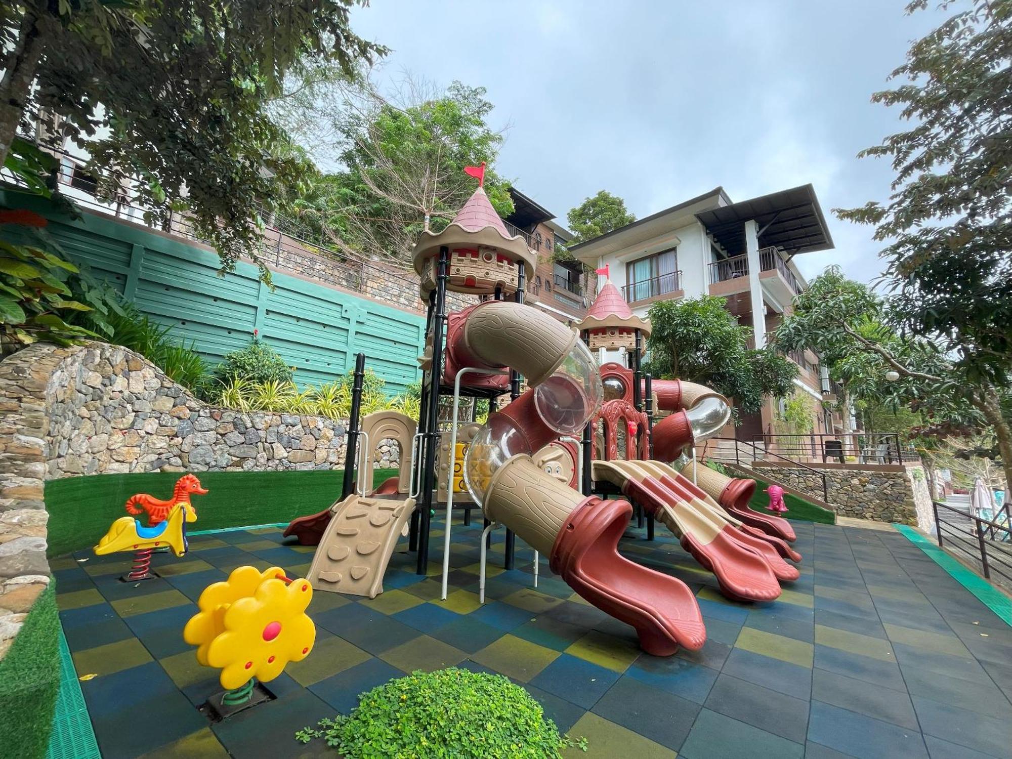 Mist Mountain Resort Powered By Cocotel セブ市 エクステリア 写真