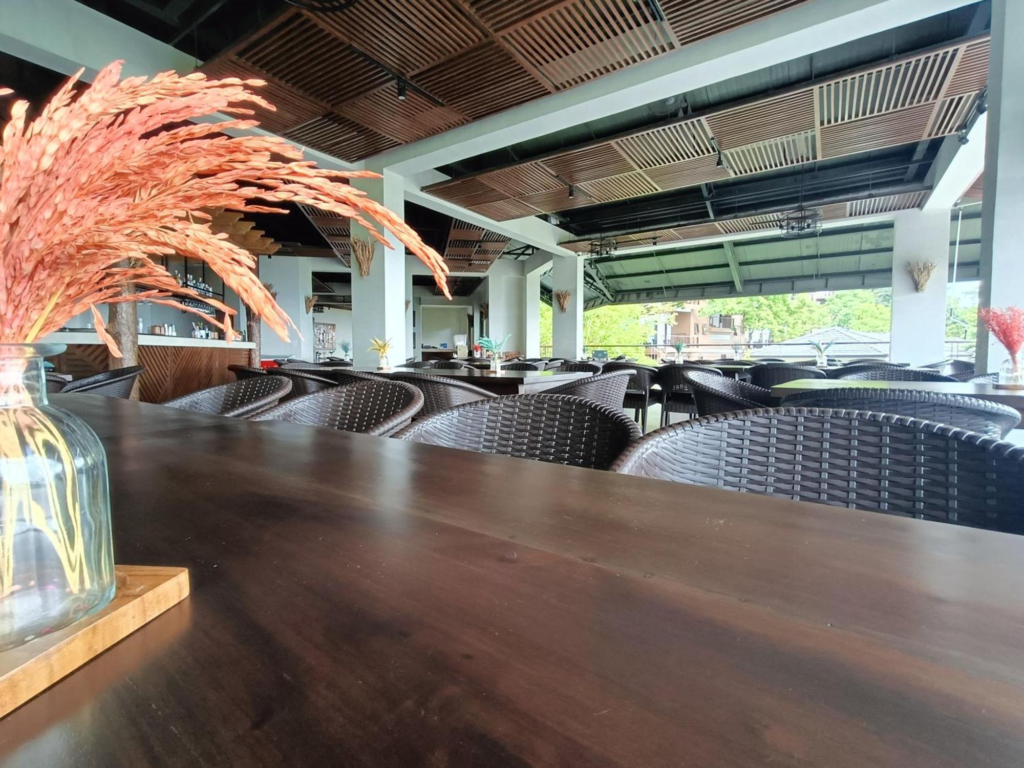 Mist Mountain Resort Powered By Cocotel セブ市 エクステリア 写真
