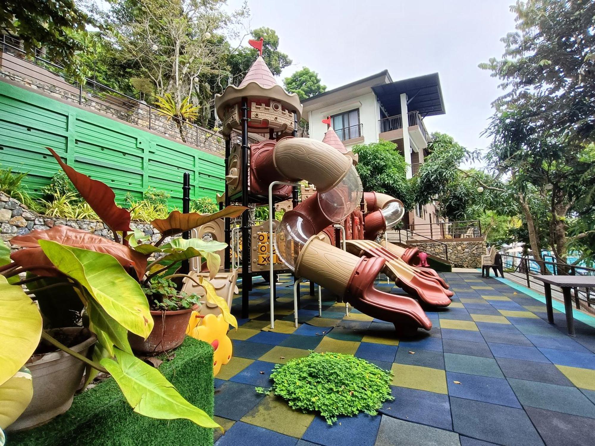 Mist Mountain Resort Powered By Cocotel セブ市 エクステリア 写真
