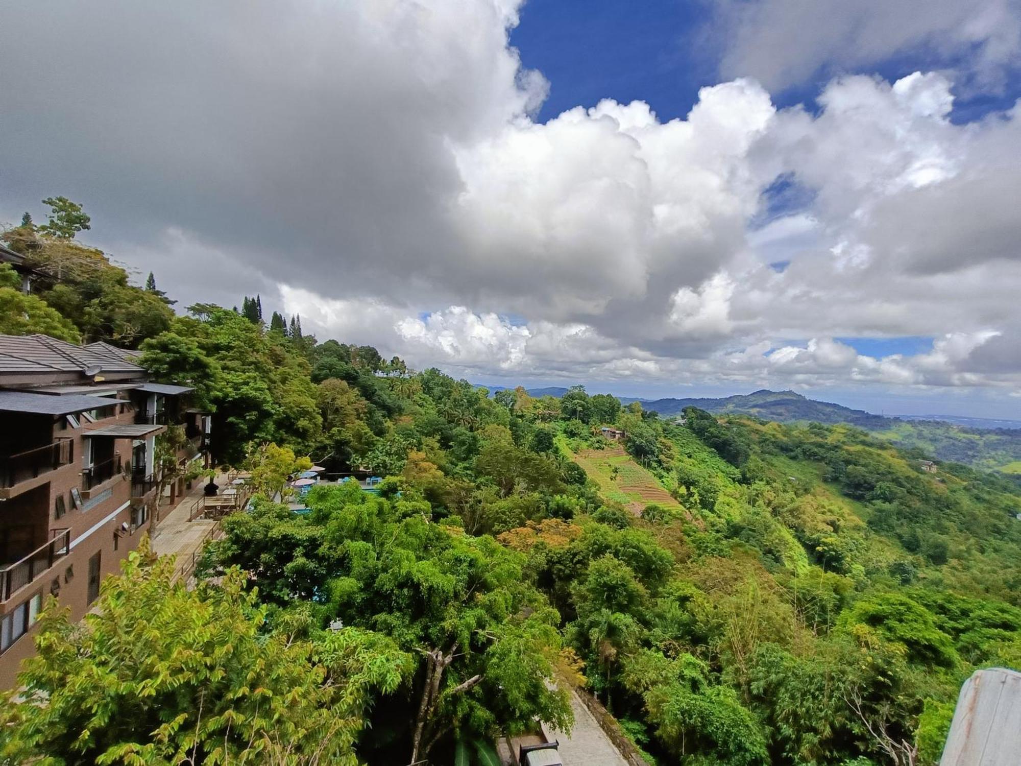 Mist Mountain Resort Powered By Cocotel セブ市 エクステリア 写真