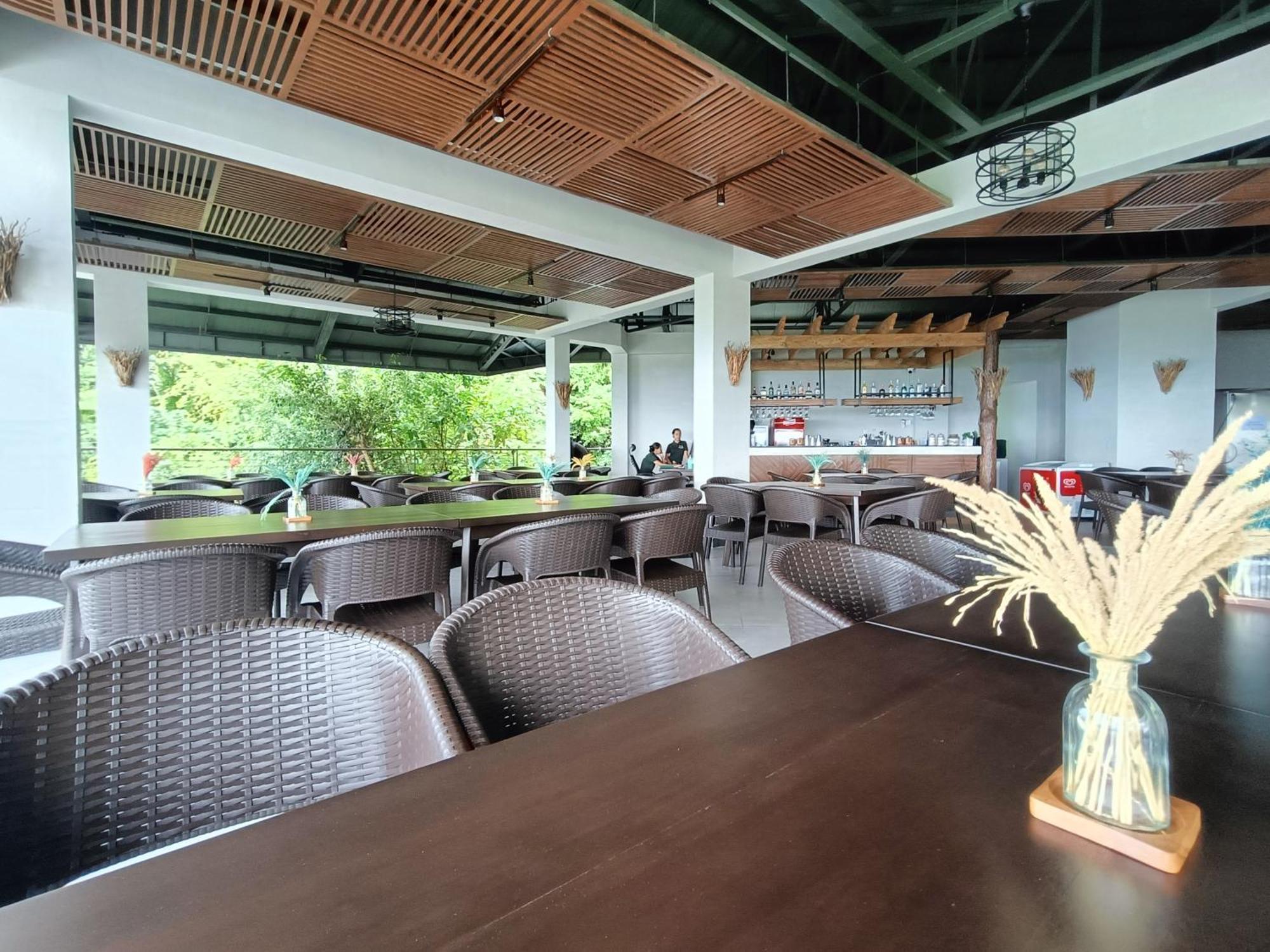 Mist Mountain Resort Powered By Cocotel セブ市 エクステリア 写真