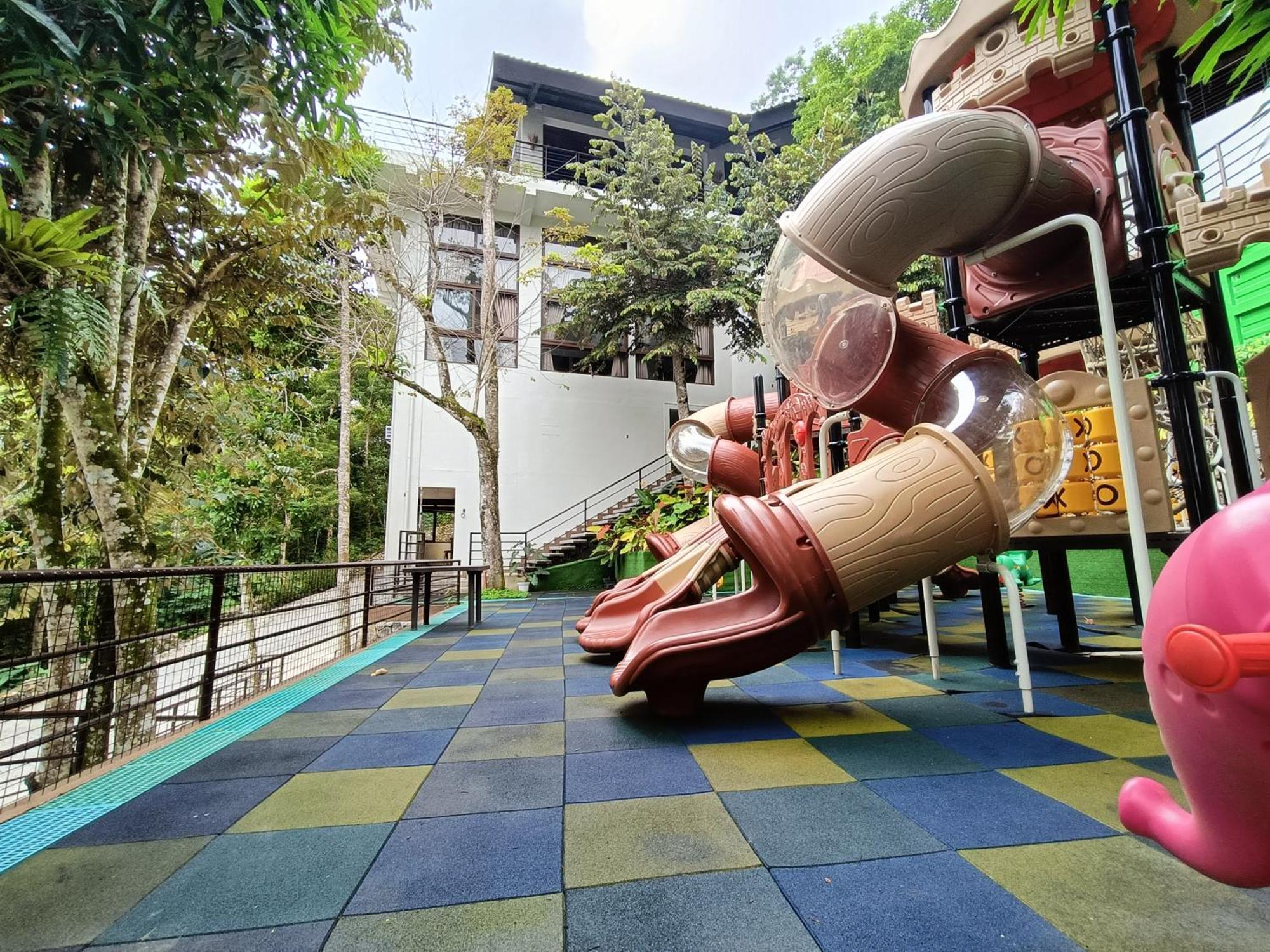 Mist Mountain Resort Powered By Cocotel セブ市 エクステリア 写真